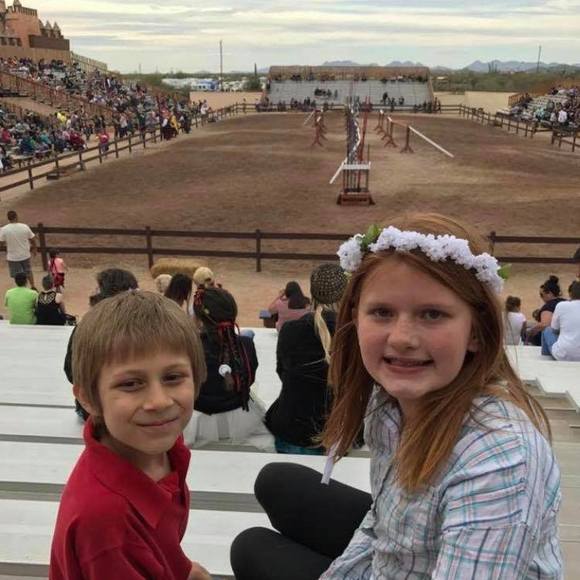 Meet your Posher, Caitlin - Picture 1 of 1